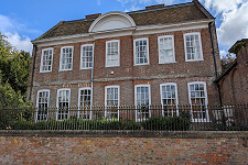 Anne Browne, a very wealthy woman