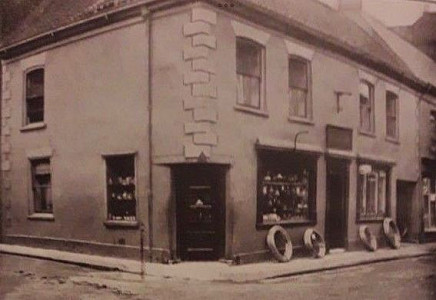 Elvin & Co, plumbers