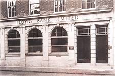 Lloyds Bank in Mercer Row